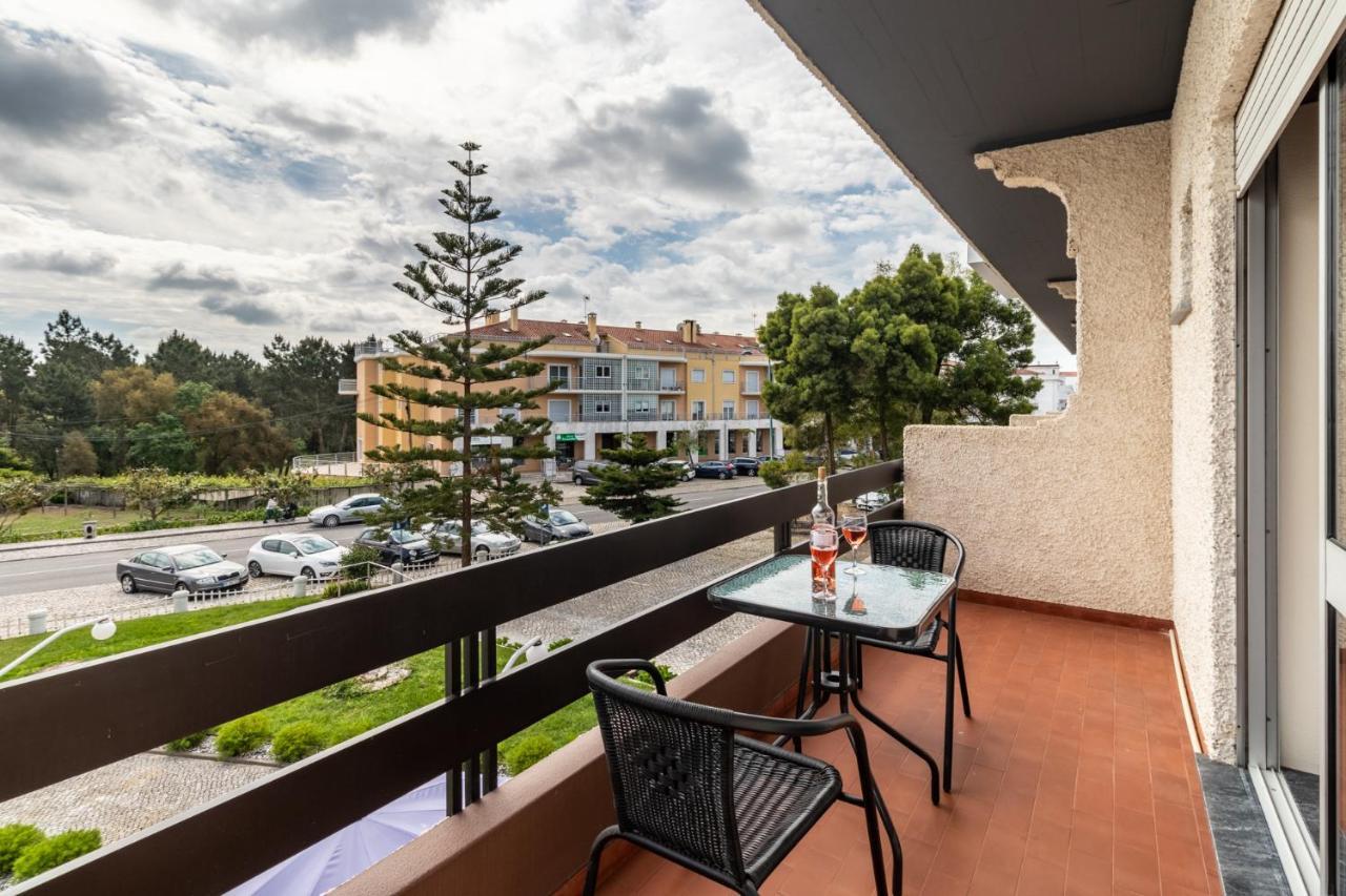 Hotel Colmeia Monte Real Extérieur photo