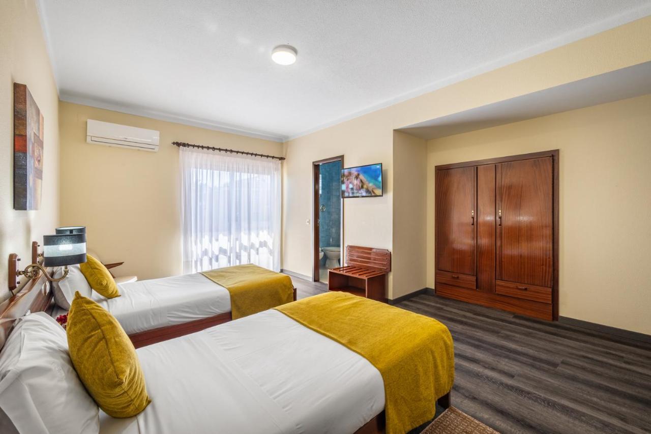 Hotel Colmeia Monte Real Extérieur photo