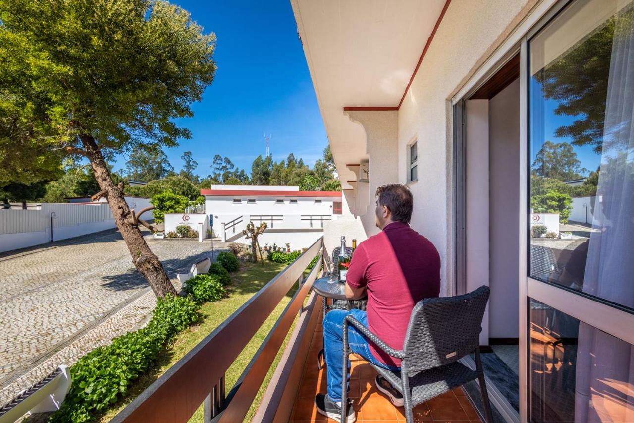 Hotel Colmeia Monte Real Extérieur photo