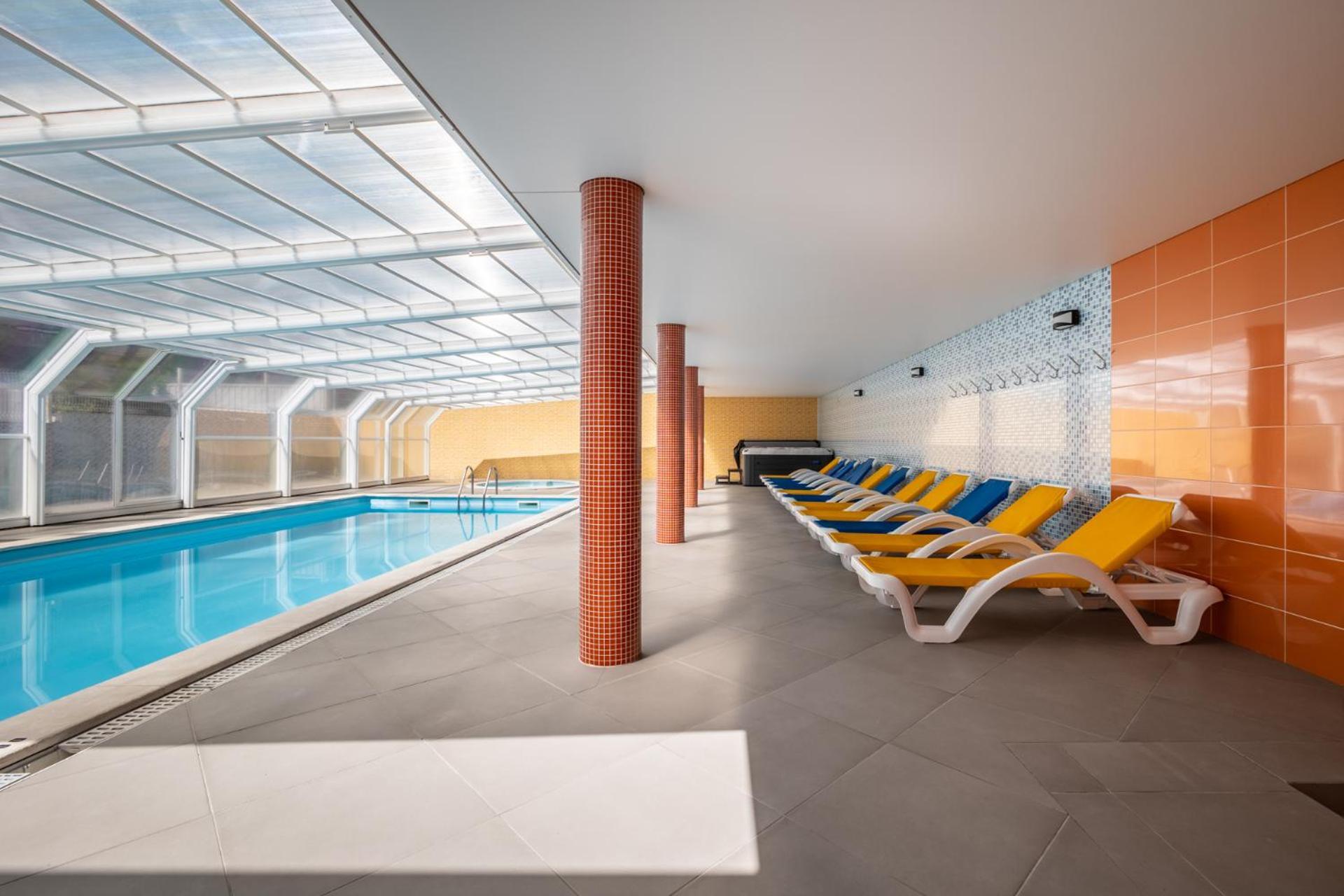 Hotel Colmeia Monte Real Extérieur photo